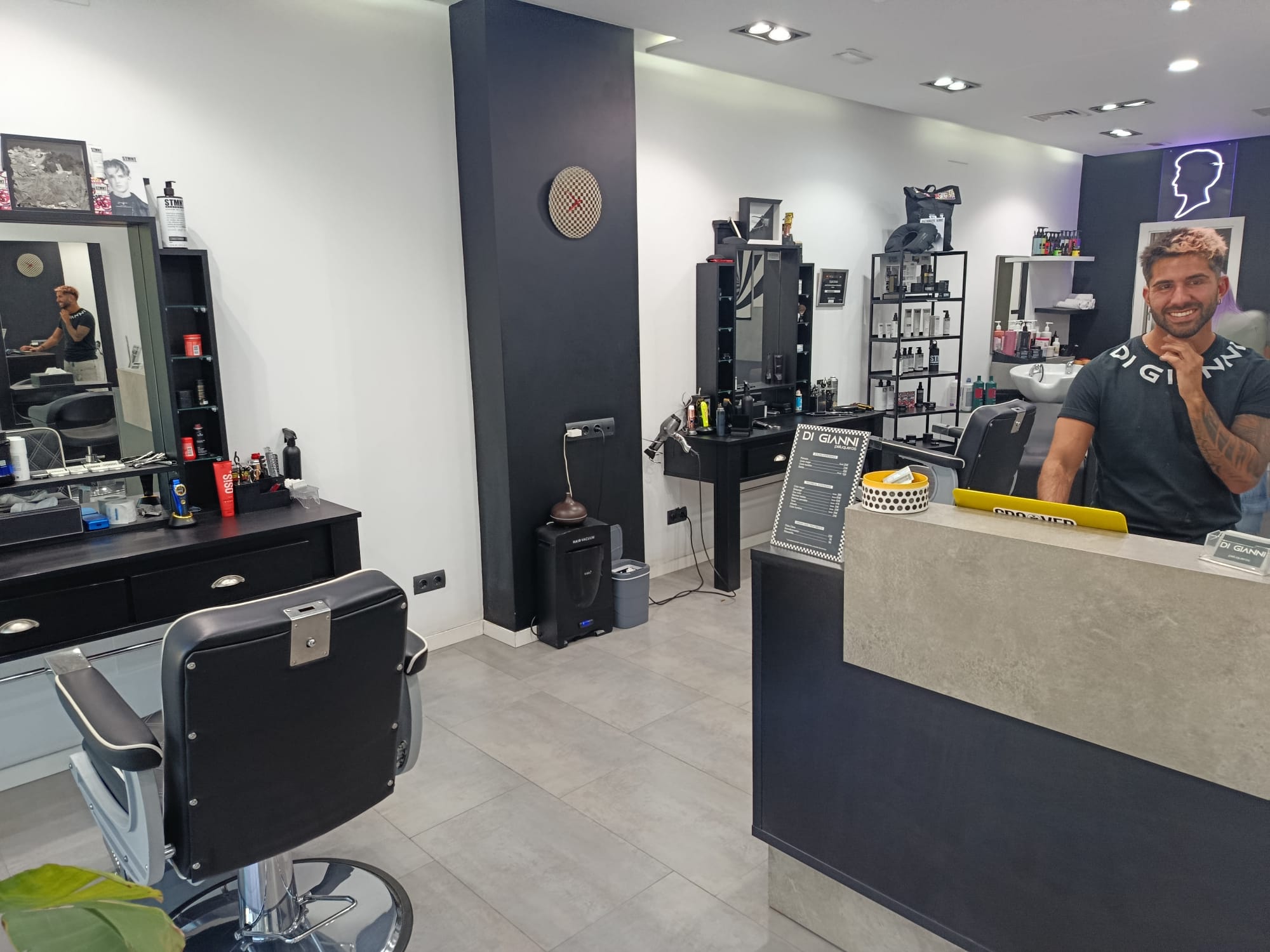 Di Gianni interior